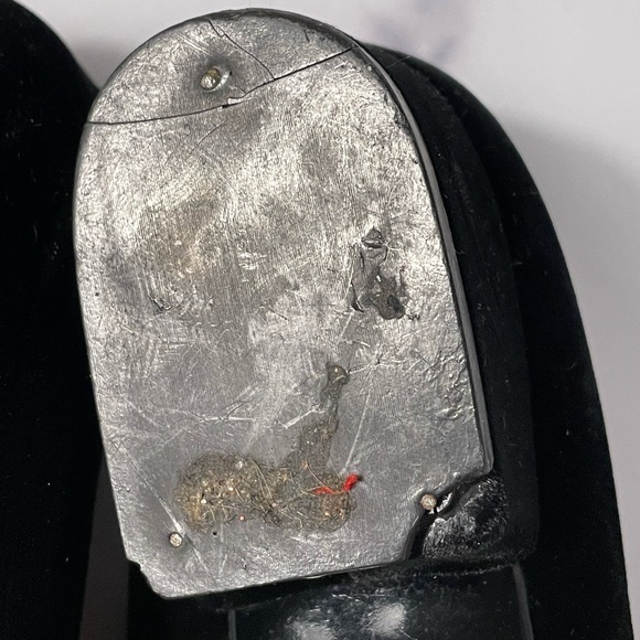 Bruno Magli Black Velvet Heeled Loafer Size 8.5 - Picture 13 of 14